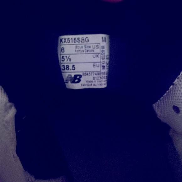 New Balance - Picture 2 of 2